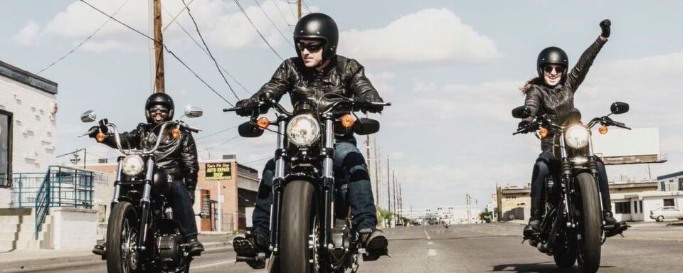 Am 1. April feiern die Harley-Davidson-Vertragshändler das traditionelle Open House. Am 1. April feiern die Harley-Davidson-Vertragshändler das traditionelle Open House.