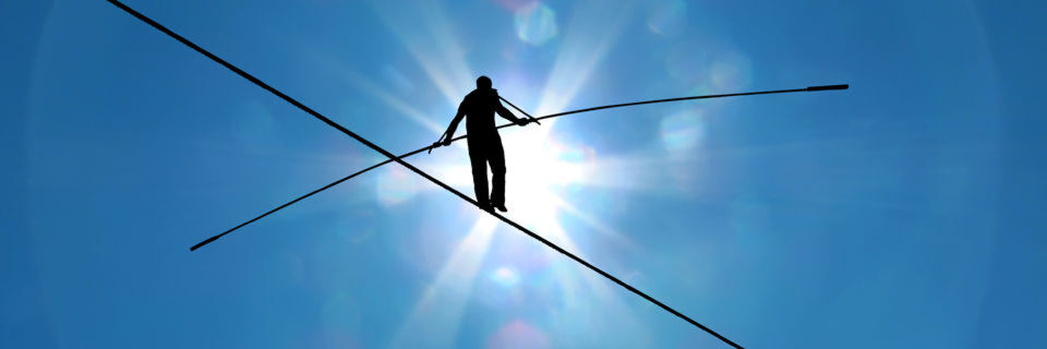 Die Cloud kann zum Balanceakt für CIOs werden: Kosten, Sicherheit und das Anspruchsdenken der Abteilungen müssen in Einklang gebracht werden. Die Cloud kann zum Balanceakt für CIOs werden: Kosten, Sicherheit und das Anspruchsdenken der Abteilungen müssen in Einklang gebracht werden.