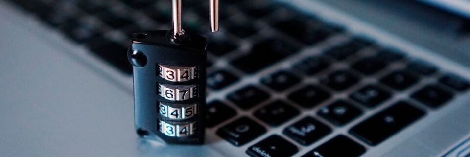 Geräte wie Desktop-Rechner, Notebooks, Point-of-Sale-Systeme, IoT-Devices und andere Endpoints werden abgesichert. Geräte wie Desktop-Rechner, Notebooks, Point-of-Sale-Systeme, IoT-Devices und andere Endpoints werden abgesichert.