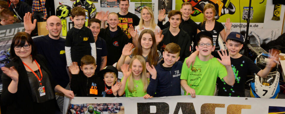 Die Members von Profi trifft Youngster bei der Messe 2016. Die Members von Profi trifft Youngster bei der Messe 2016.