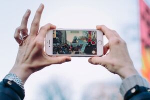 Die Ergebnisse der Studie zum Thema Digitalisierung und Internationalisierung sind gewichtige Forderungen des deutschen Mittelstands an die Politik und die Unternehmen selbst. Die Ergebnisse der Studie zum Thema Digitalisierung und Internationalisierung sind gewichtige Forderungen des deutschen Mittelstands an die Politik und die Unternehmen selbst.
