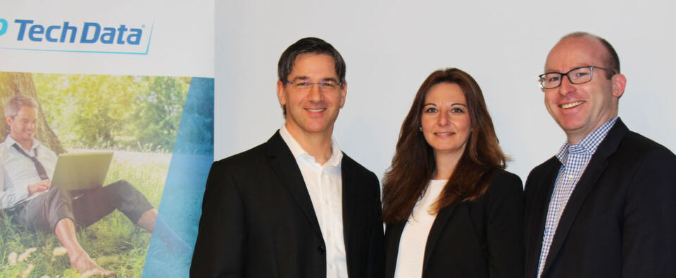 Heino Deubner (Printer4you, l.), Andrea Mircea und Oliver Kaiser (beide Tech Data) stellten das neue MPS-Portal vor. Heino Deubner (Printer4you, l.), Andrea Mircea und Oliver Kaiser (beide Tech Data) stellten das neue MPS-Portal vor.