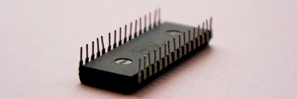 FPGAs sind noch lange keine toten Käfer – bei Azure zieht man die betagte Technik sogar CPUs, GPUs und ASICs vor! FPGAs sind noch lange keine toten Käfer – bei Azure zieht man die betagte Technik sogar CPUs, GPUs und ASICs vor!