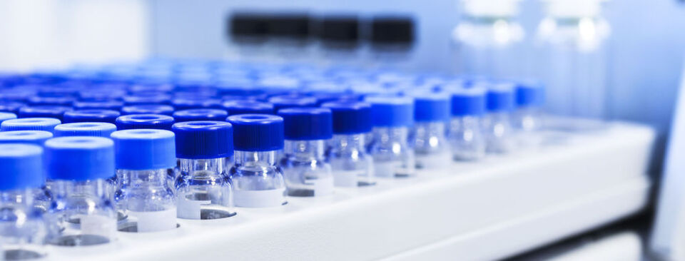 Die High-Performance Liquid Chromatography (HPLC) ist in vielen Branchen weit verbreitete Methode zur qualitativen und quantitativen Analyse von Zielverbindungen oder Verunreinigungen. Die High-Performance Liquid Chromatography (HPLC) ist in vielen Branchen weit verbreitete Methode zur qualitativen und quantitativen Analyse von Zielverbindungen oder Verunreinigungen.