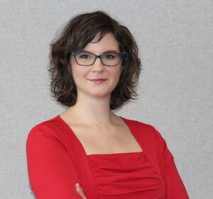 Andrea Jochum führt als Manager Corporate Communications bei von Rundstedt ein Team von drei Mitarbeitern. Als Kommunikationsexpertin bei einem Software-Unternehmen und später als Projektleiterin bei einer der größten Steuer- und Wirtschaftsprüfungsgesellschaften hatte sie die Gelegenheit, jede Menge Marketing-Know-how im B2B Umfeld aufzubauen. Andrea Jochum führt als Manager Corporate Communications bei von Rundstedt ein Team von drei Mitarbeitern. Als Kommunikationsexpertin bei einem Software-Unternehmen und später als Projektleiterin bei einer der größten Steuer- und Wirtschaftsprüfungsgesellschaften hatte sie die Gelegenheit, jede Menge Marketing-Know-how im B2B Umfeld aufzubauen.