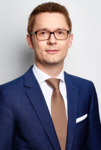 Als CTO hat Daniel Hagemeier zuletzt das BigData-Unternehmen 4tree mitgegründet und Ende 2015 an McKinsey&Company veräußert. Als CTO hat Daniel Hagemeier zuletzt das BigData-Unternehmen 4tree mitgegründet und Ende 2015 an McKinsey&Company veräußert.