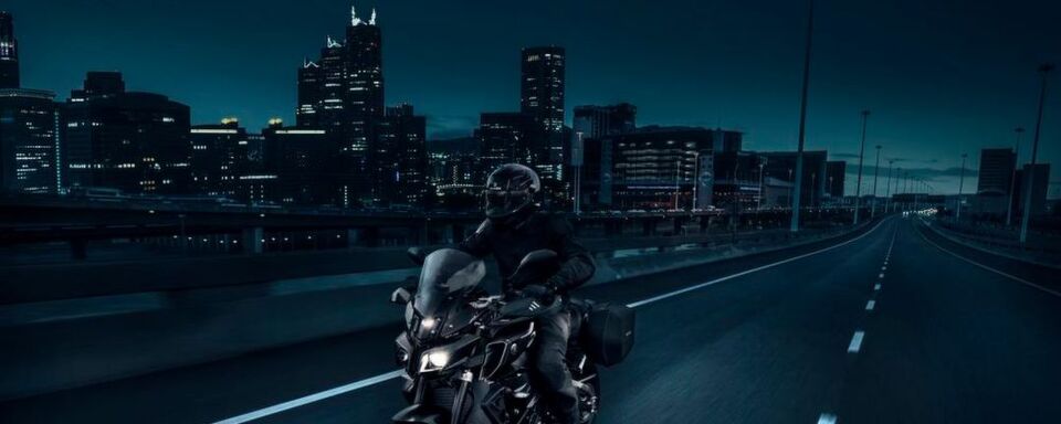 Die Yamaha MT-10 Touring-Edition setzt auf mehr Komfort und Funktionalität. Die Yamaha MT-10 Touring-Edition setzt auf mehr Komfort und Funktionalität.