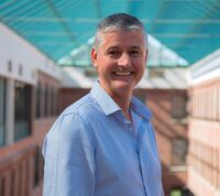 Christian Kinnear verantwortet als Managing Director die Unternehmensstrategie und die wachsenden Geschäftstätigkeiten von HubSpot in EMEA. Christian Kinnear verantwortet als Managing Director die Unternehmensstrategie und die wachsenden Geschäftstätigkeiten von HubSpot in EMEA.