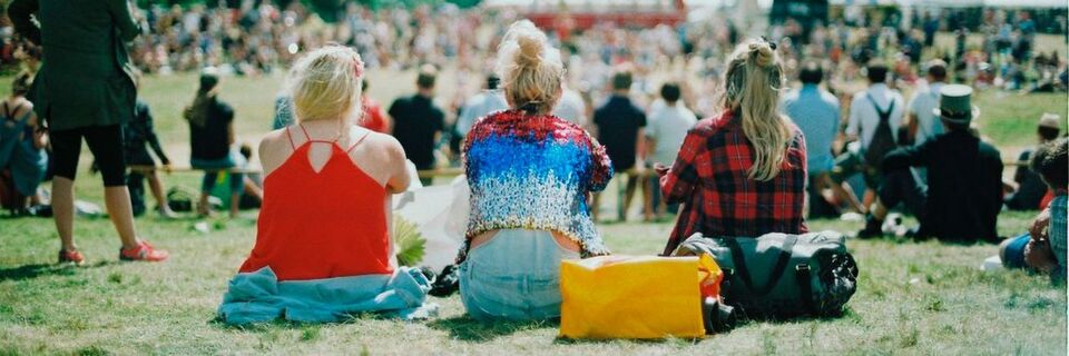 Der Kampf um die besten Talente ist groß – da kann die Unternehmenskultur das Zünglein an der Waage sein. Deswegen ist es nicht nur essenziell, diese Kultur zu pflegen, sondern auch, sie transparent in einem fixierten Culture Code nach außen zu tragen. Der Kampf um die besten Talente ist groß – da kann die Unternehmenskultur das Zünglein an der Waage sein. Deswegen ist es nicht nur essenziell, diese Kultur zu pflegen, sondern auch, sie transparent in einem fixierten Culture Code nach außen zu tragen.