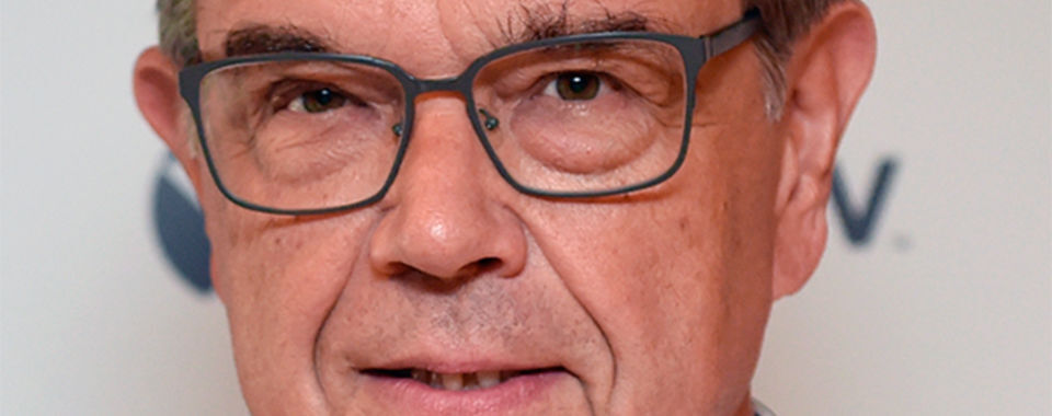 Dr. Peter Koch, Vertiv: „Bei den kleinen und Kleinst-Datacenter müssen alle Hersteller beim Energiebedarf noch nachbessern. Stellen Sie sich vor, wenn beim autonomen Fahren alls 15 Kilometer eins steht.“ Dr. Peter Koch, Vertiv: „Bei den kleinen und Kleinst-Datacenter müssen alle Hersteller beim Energiebedarf noch nachbessern. Stellen Sie sich vor, wenn beim autonomen Fahren alls 15 Kilometer eins steht.“