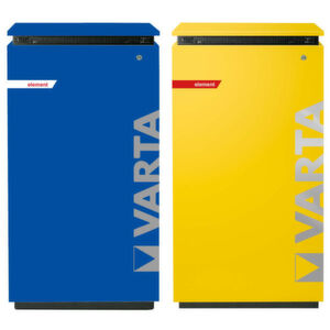Blau und Gelb – passend zu den schwedischen Landesfarben – sind die Varta element Batteriespeicher schon. Nun kommen sie bei IKEA Schweiz ins Produktsortiment. Ab sofort können Kunden die Speicher bestellen. Ein entsprechender Kooperationsvertrag zwischen Varta Storage und Helion Solar wurde jetzt unterzeichnet. Blau und Gelb – passend zu den schwedischen Landesfarben – sind die Varta element Batteriespeicher schon. Nun kommen sie bei IKEA Schweiz ins Produktsortiment. Ab sofort können Kunden die Speicher bestellen. Ein entsprechender Kooperationsvertrag zwischen Varta Storage und Helion Solar wurde jetzt unterzeichnet.