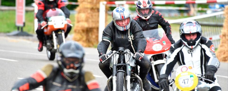 Die Bikeoldies werden auf der Klassikwelt Bodensee auch in zahlreichen fahraktiven Events zu sehen sein. Die Bikeoldies werden auf der Klassikwelt Bodensee auch in zahlreichen fahraktiven Events zu sehen sein.