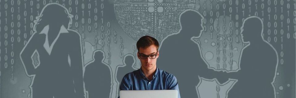 Der Software-Vetrieb interessiert den Entwickler kaum, wirkt sich aber vermehrt auf die Akzeptanz aus. Der Software-Vetrieb interessiert den Entwickler kaum, wirkt sich aber vermehrt auf die Akzeptanz aus.