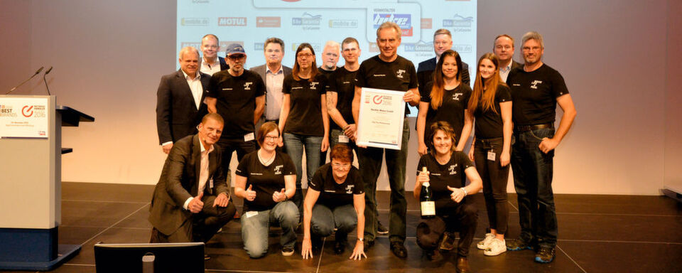 Das Hechler-Team freute sich mächtig über die Top-Five-Platzierung. Mit dem neuen Betrieb haben Raymond und Mirjam Hechler alles richtig gemacht. Das Hechler-Team freute sich mächtig über die Top-Five-Platzierung. Mit dem neuen Betrieb haben Raymond und Mirjam Hechler alles richtig gemacht.