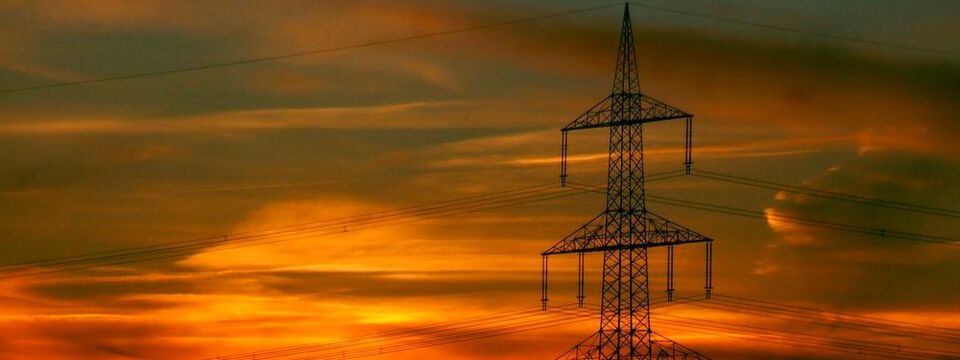 Hacker-Angriffe auf das deutsche Stromnetz: Gerade regionale Anbieter sind häufig nur unzureichend gegen Cyber-Angriffe geschützt. Hacker-Angriffe auf das deutsche Stromnetz: Gerade regionale Anbieter sind häufig nur unzureichend gegen Cyber-Angriffe geschützt.