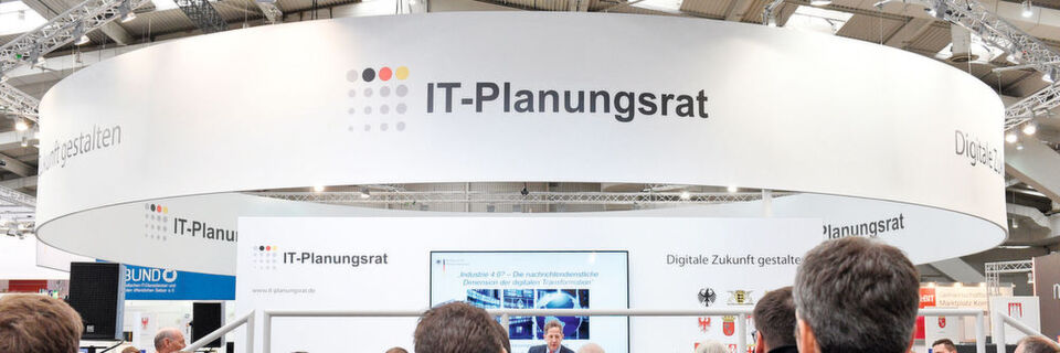 Die Zusammenarbeit im eGovernment rückt immer mehr in den Mittelpunkt Die Zusammenarbeit im eGovernment rückt immer mehr in den Mittelpunkt