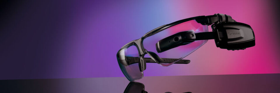 Augmented Reality-Lösungen wie Smart Glasses werden in Zukunft ein wichtiger Bestandteil in der vernetzten Supply Chain. Augmented Reality-Lösungen wie Smart Glasses werden in Zukunft ein wichtiger Bestandteil in der vernetzten Supply Chain.