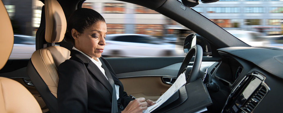 Der Bundesrat hat einer Änderung des Straßenverkehrsgesetzes zugestimmt – autonom fahrende Fahrzeuge sind damit erlaubt. Der Bundesrat hat einer Änderung des Straßenverkehrsgesetzes zugestimmt – autonom fahrende Fahrzeuge sind damit erlaubt.