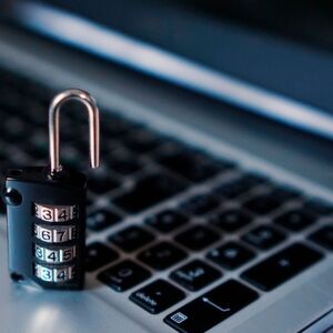 Es gibt erste Entschlüsselungs-Tools für den Krypto-Trojaner WannaCry. Es gibt erste Entschlüsselungs-Tools für den Krypto-Trojaner WannaCry.