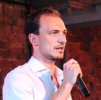 Alex T. Steffen ist Unternehmensberater mit Fokus Innovation und Digitale Transformation. Alex T. Steffen ist Unternehmensberater mit Fokus Innovation und Digitale Transformation.