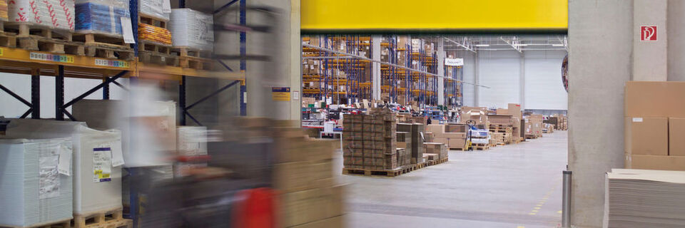 Mithilfe der von Inconso implementierten Transportmanagement-Lösung SAP LE-TRA (Logistics Execution-Transport) kann Hörmann seine Transporte effizienter planen und abwickeln. Mithilfe der von Inconso implementierten Transportmanagement-Lösung SAP LE-TRA (Logistics Execution-Transport) kann Hörmann seine Transporte effizienter planen und abwickeln.