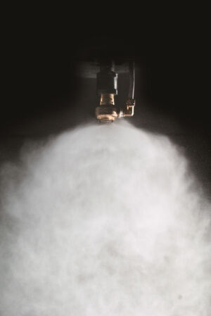 Das „Victaulic Vortex“-System erzeugt einen Überschallstrahl aus Stickstoff zur Vernebelung von Wasser im Niederdruckbereich in Wassertropfen von weniger als 10 Mikrometern Durchmesser. Das „Victaulic Vortex“-System erzeugt einen Überschallstrahl aus Stickstoff zur Vernebelung von Wasser im Niederdruckbereich in Wassertropfen von weniger als 10 Mikrometern Durchmesser.