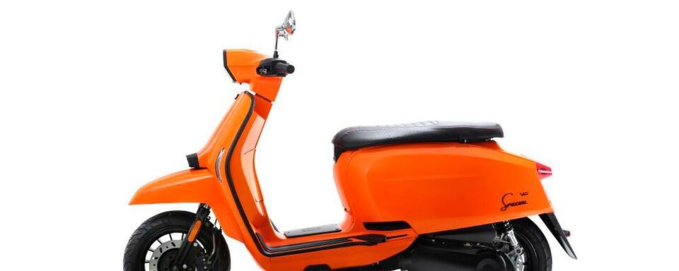 Preislich wird die Lambretta im oberen Segment angesiedelt sein – bei Qualität, Design und Ausstattung will man sich mit Vespa messen. Preislich wird die Lambretta im oberen Segment angesiedelt sein – bei Qualität, Design und Ausstattung will man sich mit Vespa messen.