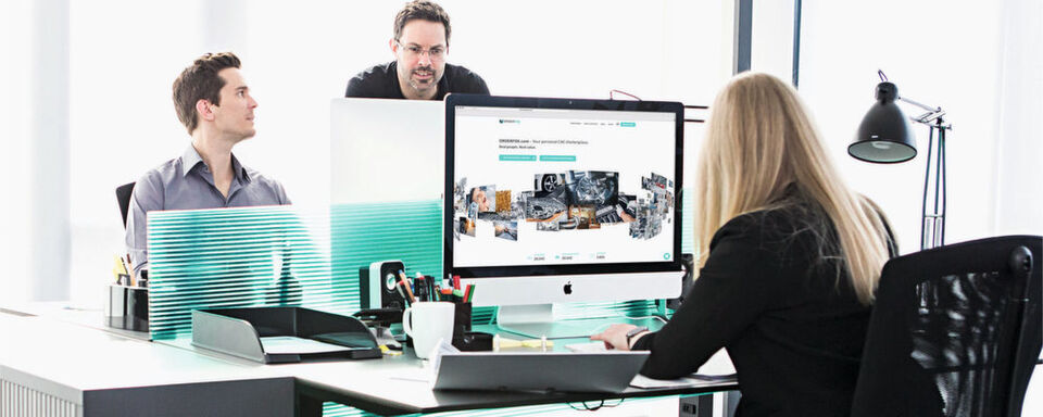 Der CNC-Datenbankspezialist Orderfox.com operiert von Ruggell im Fürstentum Liechtenstein aus. Der CNC-Datenbankspezialist Orderfox.com operiert von Ruggell im Fürstentum Liechtenstein aus.