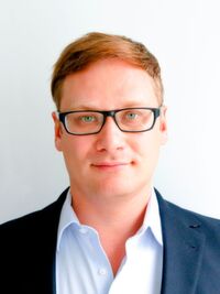 Alexander Shashin ist seit über 17 Jahren als Gründer, Entrepreneur und Manager im E-Commerce zu Hause. Aktuell verantwortet er bei Oro Inc. die Leitung und Entwicklung der Märkte in der DACH-Region. Alexander Shashin ist seit über 17 Jahren als Gründer, Entrepreneur und Manager im E-Commerce zu Hause. Aktuell verantwortet er bei Oro Inc. die Leitung und Entwicklung der Märkte in der DACH-Region.