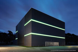 Das Rechenzentrum "Green Cube" von außen bietet Platz für 2.790 Quadratmeter Whitespace. Das Rechenzentrum "Green Cube" von außen bietet Platz für 2.790 Quadratmeter Whitespace.