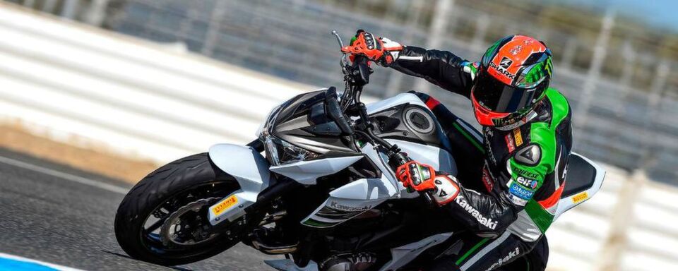 Jetzt bekommt jeder Käufer des Modells die Chance auf ein VIP-Paket zur Superbike-WM. Jetzt bekommt jeder Käufer des Modells die Chance auf ein VIP-Paket zur Superbike-WM.