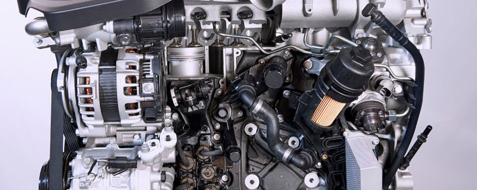 Der Diesel sei am Ende, der Umstieg zur E-Mobilität nicht mehr aufzuhalten. Jetzt melden sich 25 Professoren zu Wort – mit einem eindringlichen Appell an Politik und Gesellschaft. Der Diesel sei am Ende, der Umstieg zur E-Mobilität nicht mehr aufzuhalten. Jetzt melden sich 25 Professoren zu Wort – mit einem eindringlichen Appell an Politik und Gesellschaft.