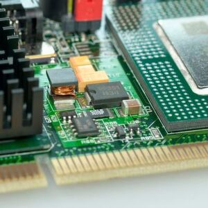 Hardwarenahe Softwarentwicklung ist aufgrund beschränkter Systemressourcen oft unabdingbar. Hardwarenahe Softwarentwicklung ist aufgrund beschränkter Systemressourcen oft unabdingbar.