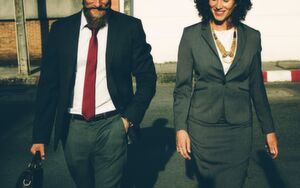 Wie sieht ein Digital Leader aus und welche Kompetenzen sollte er mitbringen? Dieser Frage widmete sich die Studie „Digital Leadership 2017“. Wie sieht ein Digital Leader aus und welche Kompetenzen sollte er mitbringen? Dieser Frage widmete sich die Studie „Digital Leadership 2017“.