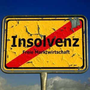 Achteinhalb Jahre nach der Insolvenz haben etwa 3600 ehemalige Beschäftigte von Qimonda Dresden die Aussicht, einen Teil ihrer Forderungen ausbezahlt zu bekommen. Achteinhalb Jahre nach der Insolvenz haben etwa 3600 ehemalige Beschäftigte von Qimonda Dresden die Aussicht, einen Teil ihrer Forderungen ausbezahlt zu bekommen.