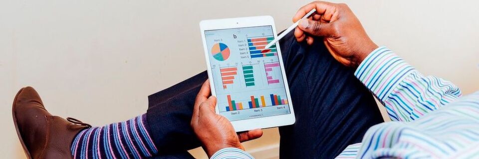 Bevor unter SAP erstellte Prozesse und Anwendungen in den Arbeitsalltag einfließen lässt, führt die IT-Abteilung von Accenture gründliche Tests durch. Bevor unter SAP erstellte Prozesse und Anwendungen in den Arbeitsalltag einfließen lässt, führt die IT-Abteilung von Accenture gründliche Tests durch.