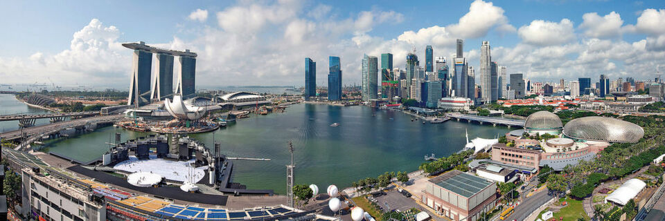 Singapur zeigt bereits, was in den Megastädten passieren muss, damit genug Energie und Wasser für eine wachsende Weltbevölkerung zur Verfügung stehen. Singapur zeigt bereits, was in den Megastädten passieren muss, damit genug Energie und Wasser für eine wachsende Weltbevölkerung zur Verfügung stehen.