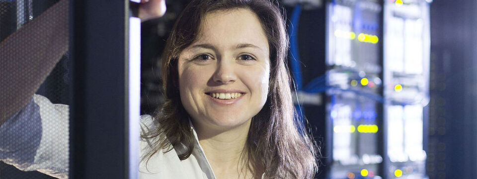 Projektleiterin Dr. Estela Suarez vom Jülich Supercomputing Centre (JSC) Projektleiterin Dr. Estela Suarez vom Jülich Supercomputing Centre (JSC)