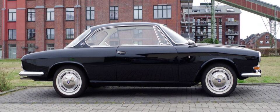 Nur knapp 600 Stück des 3200 CS konnte BMW in den sechziger Jahren verkaufen. Ein Fahrbericht des schlichten V8-Zweitürers. Nur knapp 600 Stück des 3200 CS konnte BMW in den sechziger Jahren verkaufen. Ein Fahrbericht des schlichten V8-Zweitürers.