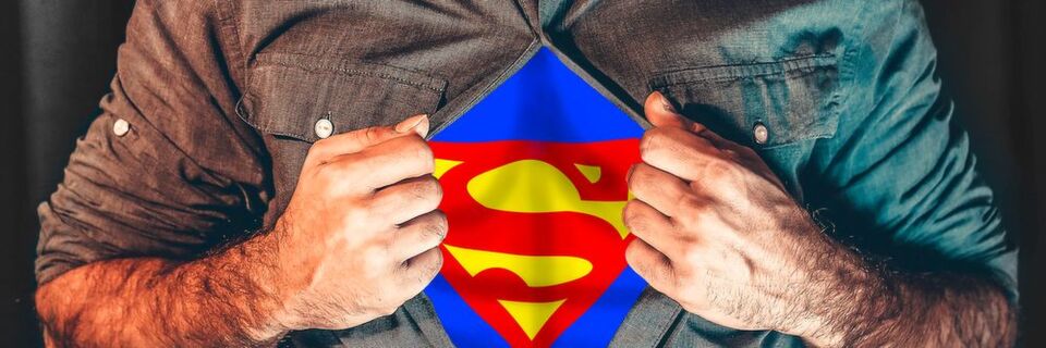 Weniger ist mehr – statt alle Trümpfe auszuspielen, ist es besser, jeweils einen „Hero“ auf einer Seite zu platzieren. Das erhält das Interesse der Kunden aufrecht. Weniger ist mehr – statt alle Trümpfe auszuspielen, ist es besser, jeweils einen „Hero“ auf einer Seite zu platzieren. Das erhält das Interesse der Kunden aufrecht.