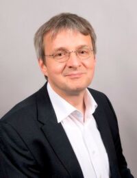 Prof. Dr. Karsten Machholz ist Professor für Strategischen Einkauf und Supply Chain Management an der Hochschule für angewandte Wissenschaften Würzburg-Schweinfurt. Prof. Dr. Karsten Machholz ist Professor für Strategischen Einkauf und Supply Chain Management an der Hochschule für angewandte Wissenschaften Würzburg-Schweinfurt.