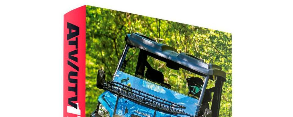 Auf knapp 1.000 Seiten findet man im neuen ATV/UTV-Katalog von Parts Europe Zubehör und Ausrüstung für Action und Arbeit. Auf knapp 1.000 Seiten findet man im neuen ATV/UTV-Katalog von Parts Europe Zubehör und Ausrüstung für Action und Arbeit.
