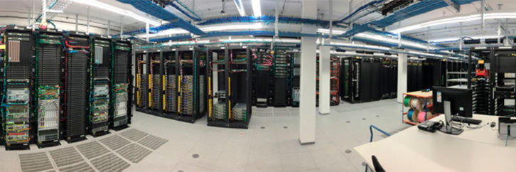 Aus dem neuen Rechenzentrum in Frankfurt bietet Rackspace umfassenden Service für alle führenden Public und Private Clouds inklusive Managed Hosting an. Aus dem neuen Rechenzentrum in Frankfurt bietet Rackspace umfassenden Service für alle führenden Public und Private Clouds inklusive Managed Hosting an.