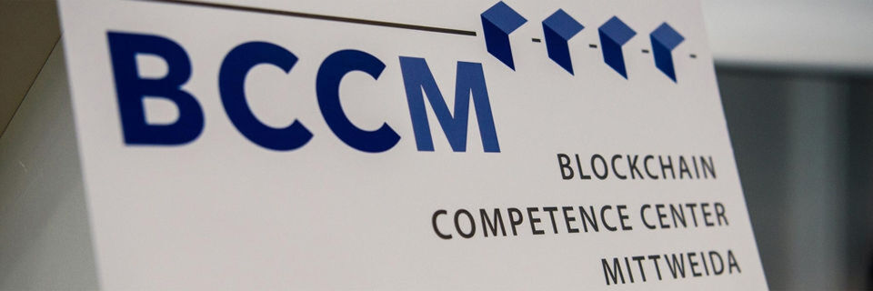 Das Blockchain Competence Center Mittweida sieht sich als Vorreiter der nächsten digitalen Revolution. Das Blockchain Competence Center Mittweida sieht sich als Vorreiter der nächsten digitalen Revolution.