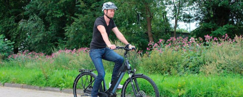 Die e-Bike Manufaktur setzt im neuen Modell "48er Revolution" auf den neuen E-Bike-Antrieb von Continental. Die e-Bike Manufaktur setzt im neuen Modell "48er Revolution" auf den neuen E-Bike-Antrieb von Continental.