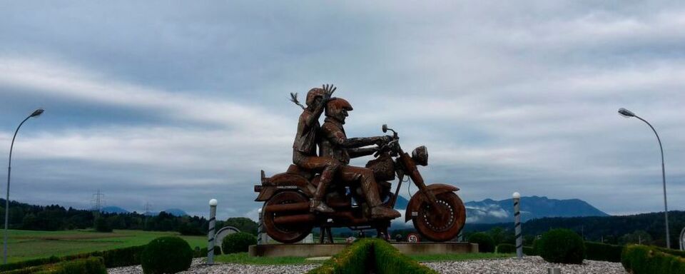 Die European-Bike Week in Österreich am Faaker See findet vom 5. - 10. September 2017 statt. Parts Europe und Michelin verlosen einen dreitägigen Hotelaufenthalt. Die European-Bike Week in Österreich am Faaker See findet vom 5. - 10. September 2017 statt. Parts Europe und Michelin verlosen einen dreitägigen Hotelaufenthalt.