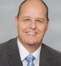 Sebastian Dosch ist Senior Consultant bei der microfin Unternehmensberatung GmbH Sebastian Dosch ist Senior Consultant bei der microfin Unternehmensberatung GmbH