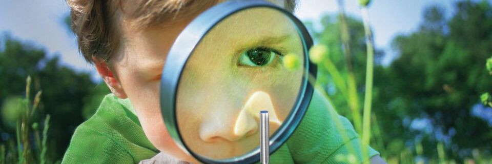 Alles soll kleiner werden – die zunehmende Miniaturisierung im Maschinen- und Anlagenbau geht nicht spurlos an der eingesetzten Sensorik vorbei. Alles soll kleiner werden – die zunehmende Miniaturisierung im Maschinen- und Anlagenbau geht nicht spurlos an der eingesetzten Sensorik vorbei.