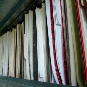 Bislang werden bei der Bundesnetzagentur Geschäftsvorgänge noch weitgehend papiergebunden bearbeitet. Das soll sich nun ändern Bislang werden bei der Bundesnetzagentur Geschäftsvorgänge noch weitgehend papiergebunden bearbeitet. Das soll sich nun ändern