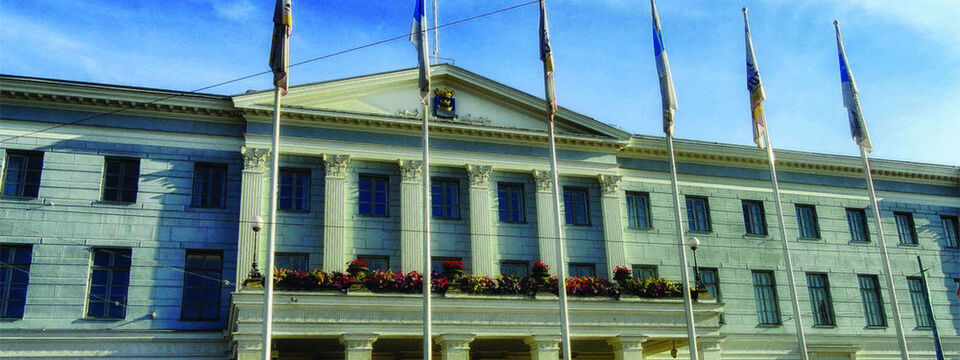 Die finnische Regierungsbehörde Kela wechselt vom Mainframe zum Re-Hosting mit "Open Frame ", eine Software von Tmaxsoft; im Bild: das Regierungsgebäude in Helsinki. Die finnische Regierungsbehörde Kela wechselt vom Mainframe zum Re-Hosting mit "Open Frame ", eine Software von Tmaxsoft; im Bild: das Regierungsgebäude in Helsinki.